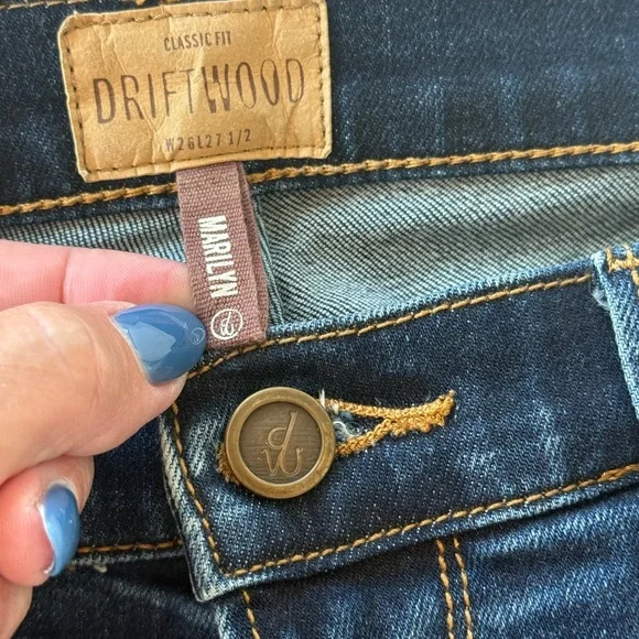 DRIFTWOOD Marilyn Blue Jeans with White Floral Embroidery - Picture 6 of 6